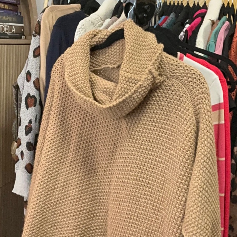 Tan Poncho